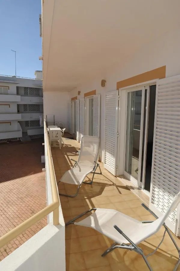 Casa Franki - Stylish And Large Beach Apartment In Algarve Carvoeiro